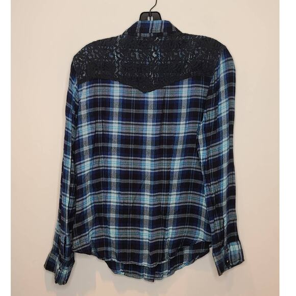 Cumberland Outfitters plaid button down shirt - medium - Picture 4 of 4